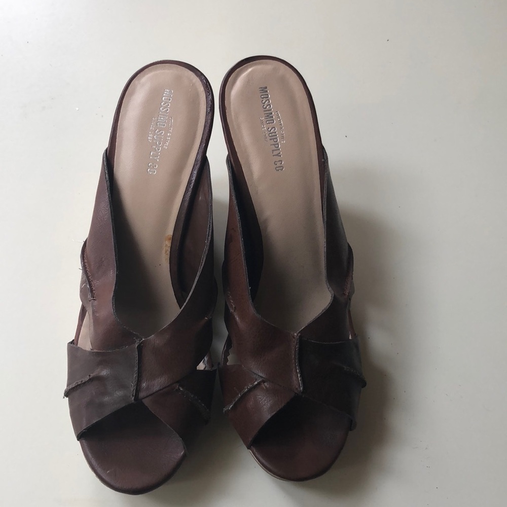 Brown wedge leather sandal